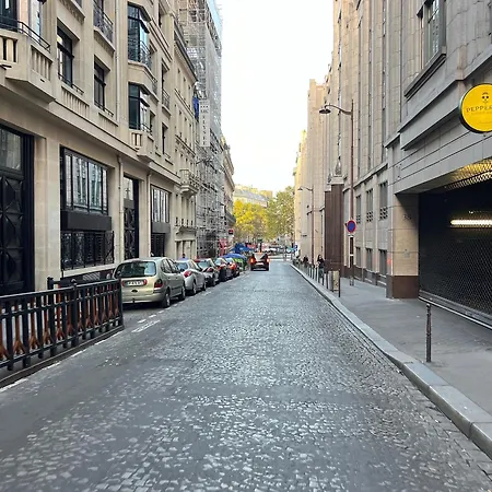 Апартаменты Luxe On The Champs-elysees Париж